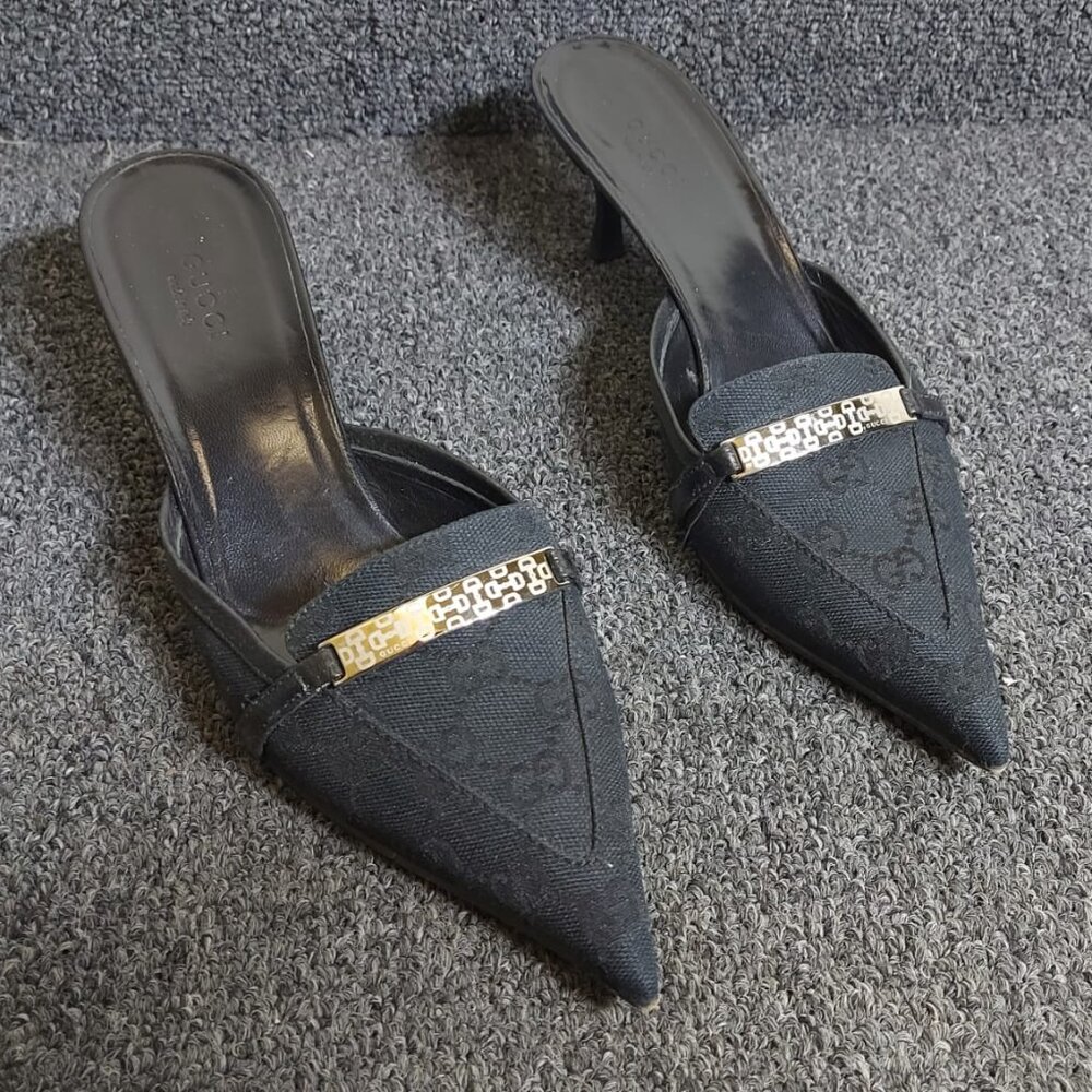 Gucci Women's GG Canvas Pointed Toe Kitten Heel Mules - Size 7 1/2B
